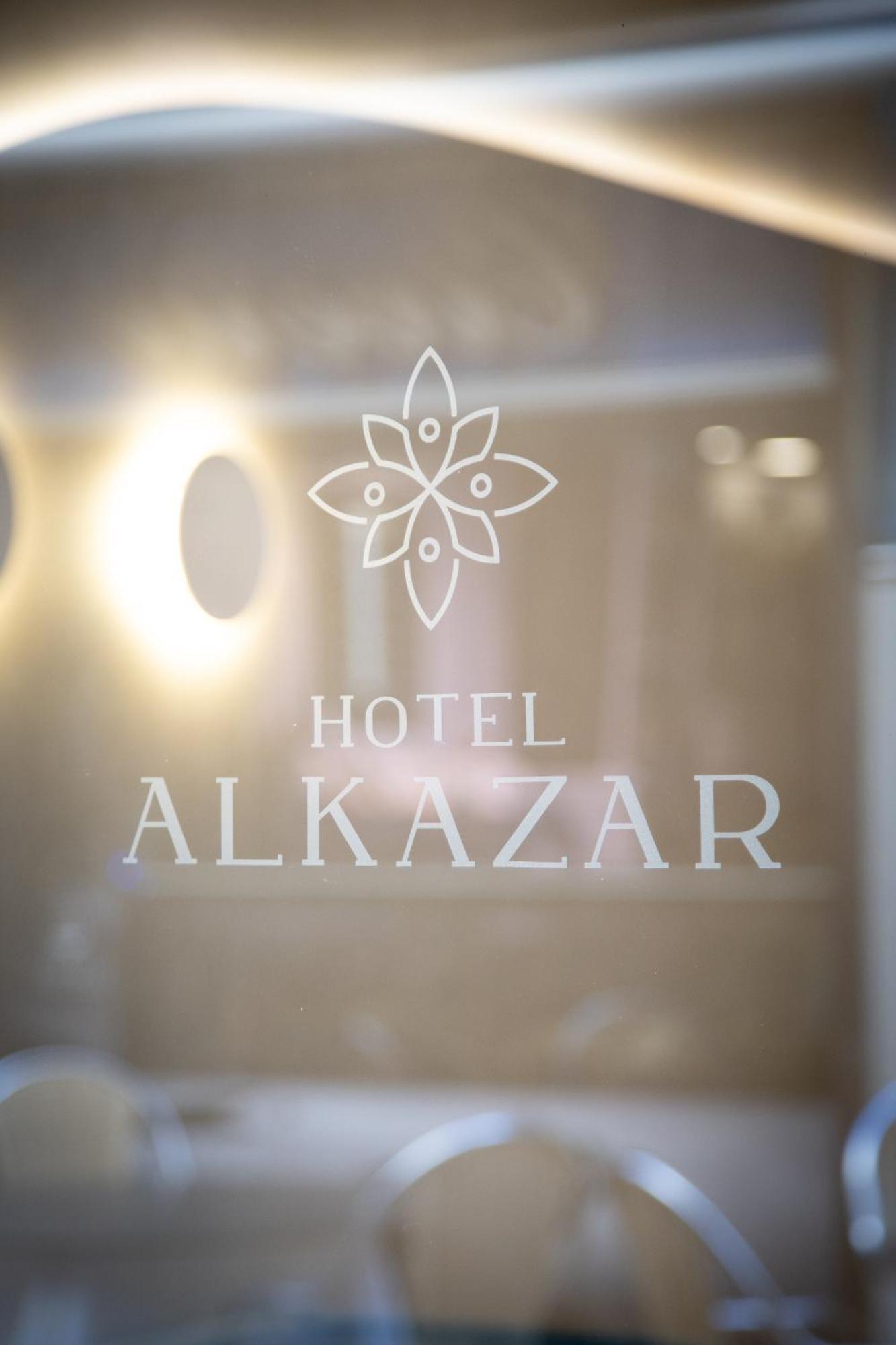 Hotel Alkazar บาเลนเซีย ภายนอก รูปภาพ