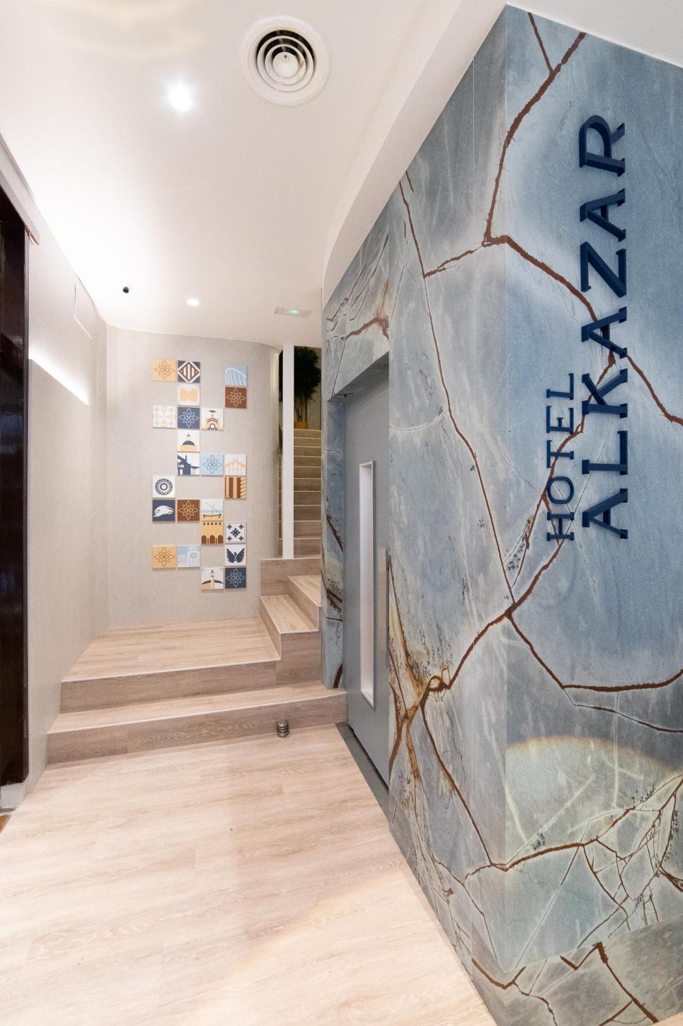 Hotel Alkazar บาเลนเซีย ภายนอก รูปภาพ